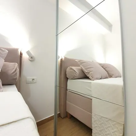 Apartament Karla