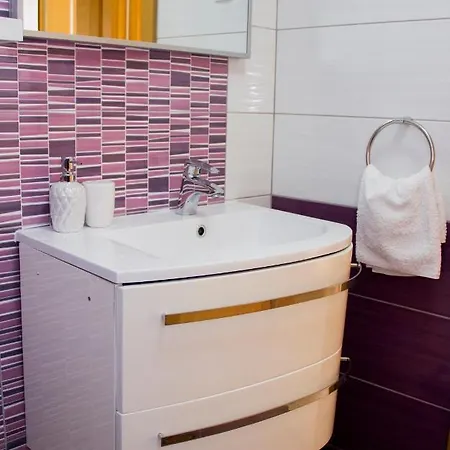 Karla Apartament *