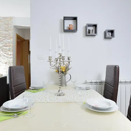 Apartament Karla