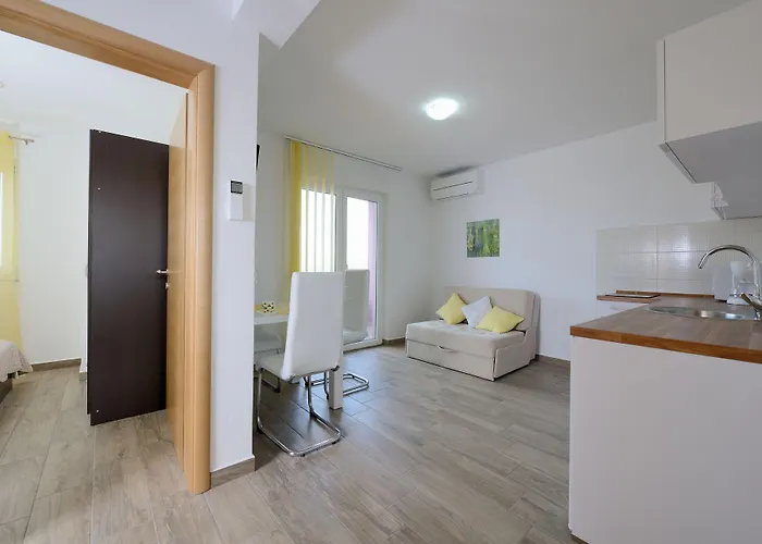 Karla Apartman Bibinje
